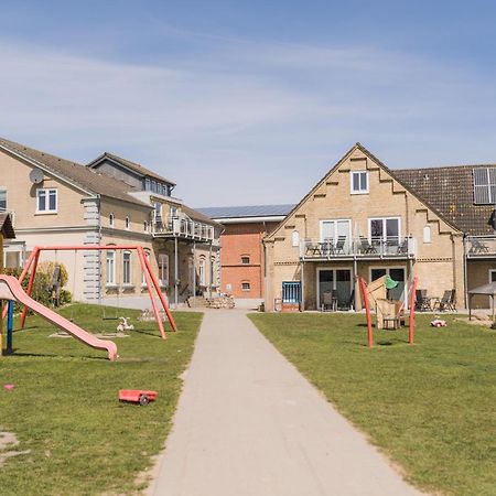 Buedlfarm - Der Familien-Erlebnishof In Strandnaehe Fehmarn Exterior foto